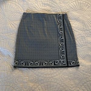 Faux Wrap Skirt Stretch Size L Black and White